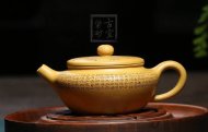 《心經(jīng)壺》中國紫砂壺助理工藝美術(shù)師正品宜興手工茶壺段泥壺